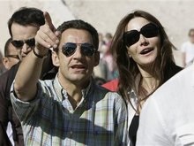 Саркози будет судиться  из-за фотографии в рекламе