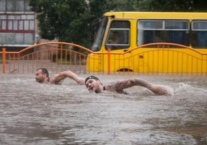 Фотогалерея: Потоп в Луцке. Последствия сильнейшего ливня, парализовавшего город