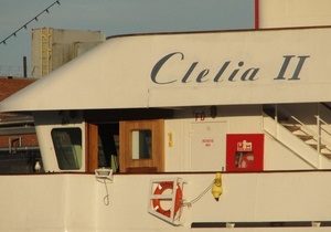 Круизный лайнер Clelia II терпит бедствие у берегов Антарктиды
