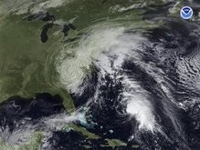 Ураган Кайл движется в направлении США и Канады