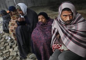 Жертвами рекордных холодов в Индии стали 400 человек