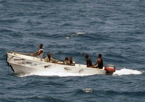 Австралийские военные отбили атаку пиратов на британское судно