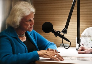 91-летняя бабушка правит радиоэфиром - видео