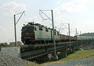 В Киеве открыли железнодорожный мост над Выдубичами