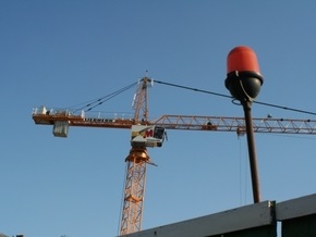 Экологи Киева: Территорию вокруг озера в Гидропарке застраивают незаконно