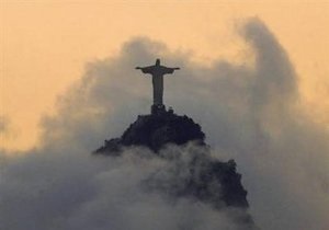 Статуя Христа в Рио-де-Жанейро впервые подверглась вандализму
