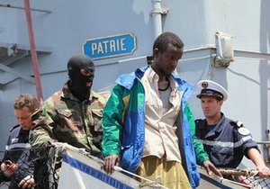 Французский фрегат потопил три пиратских судна