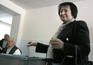 На выборах в Южной Осетии побеждает лидер оппозиции – предварительные данные ЦИК