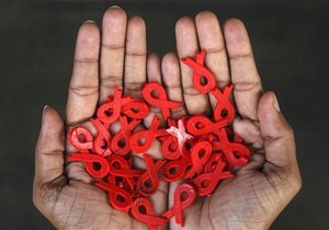 Украина получила от Глобального фонда $305 млн на борьбу с ВИЧ/СПИДом