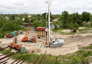 Строительство Подольского моста: владельцы дач на Русановских садах получат участки в Быковне