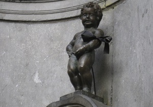 Из знаменитого фонтана Писающий мальчик в Брюсселе польется молоко