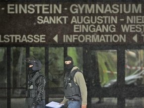 СМИ: Полиция задержала украинку, напавшую на немецкую школу