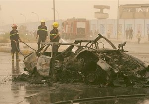 Число жертв атак смертников в Ираке возросло до 30 человек