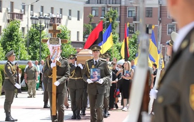 В Умани похоронили командира 110-й ОМБр Сергея Захаревича