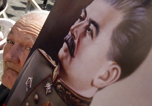 Наливайченко советует инициаторам установки памятника Сталину пожить на Соловках