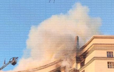 Reuters повідомляє про задимлення над будівлею Кабміну після атаки дронів