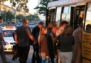 Во Львове произошло ДТП с участием маршрутки: есть пострадавшие
