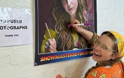 Актрису Джесси Кейв не пустили на фан-встречу Гарри Поттера из-за OnlyFans