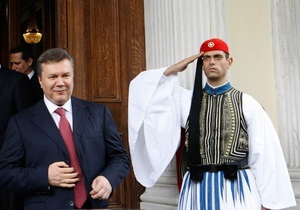 В БЮТ возмущены, что Янукович ездит на Афон за государственные средства