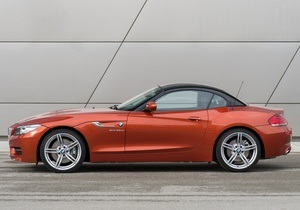 BMW представила обновленный родстер Z4