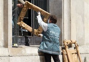 Ограбление парижского музея совершил вор-одиночка