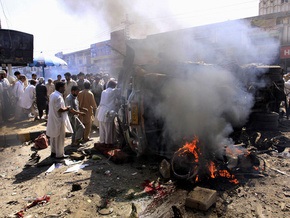 Число жертв теракта в Пакистане достигло 49 человек