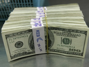 Доллар на межбанке приближается к отметке 8,7 гривны