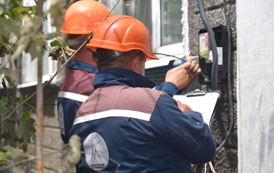 Обстрелы и непогода: в Украине новые отключения