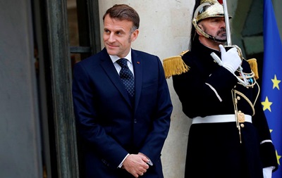 Франції нема чого навчити Україну щодо антикорупції - Макрон