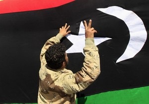 МИД Ливии: Операции войск Каддафи под Мисратой приостановлены