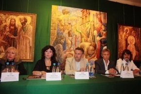 Украинские художники, представленные в залах Метрополитен музея и National Arts Club на 7 фестивале «Наше наследие» в Нью-Йорке делятся впечатлениями с представителями СМИ 