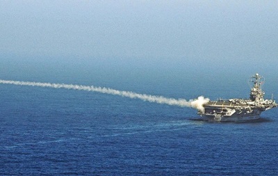 США перебрасывают авианосную группу на Ближний Восток - СМИ