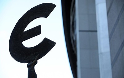 Евро обновило исторический максимум в Украине