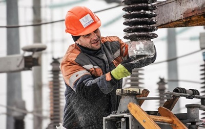 Большая часть областей Украины аварийно обесточена