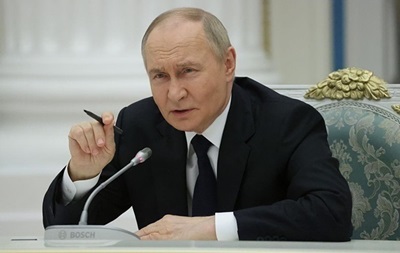 Дыра в бюджете сужает Путину  окно  в мирном соглашении