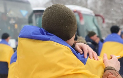 Украина вернула из плена 157 военных и гражданских