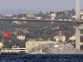 В Черном море затонуло грузовое судно: один украинский моряк погиб