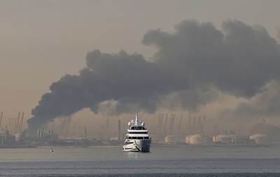 Коллапс логистики. Иран обстреливает ОАЭ