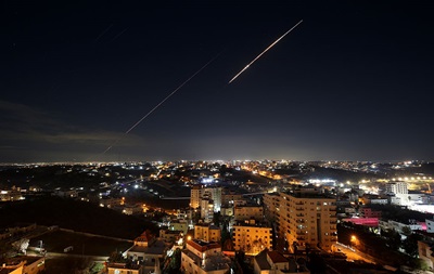 Иран нанес удар по Израилю: есть попадания