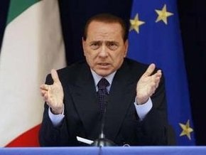 Берлускони отказался извиняться за шутку об Обаме