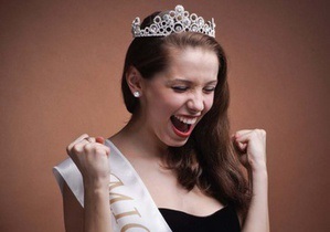 Украинка завоевала титул Мисс Европа на конкурсе красоты среди глухих