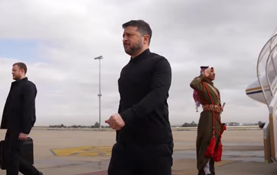 Зеленский прибыл в Иорданию