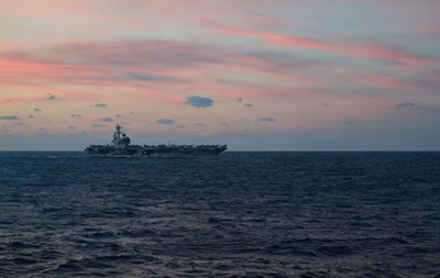 WSJ: Третий авианосец США направляется на Ближний Восток