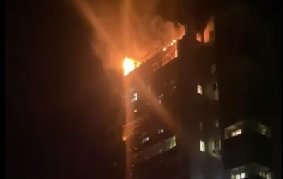 В Сумах БПЛА попал в многоэтажный дом