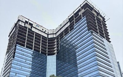ЗМІ дізналися, кому продали недобудований хмарочос Sky Towers у Києві