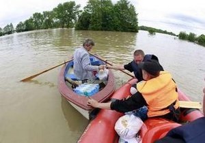Для борьбы с наводнением Украина отправила на помощь Польше второй отряд спасателей