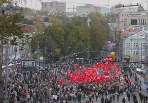 Удальцов насчитал 100 тысяч оппозиционеров на Марше миллионов, по данным МВД их не более 11 тысяч