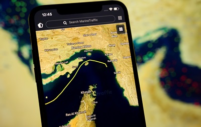 США начали разминирование Ормузского пролива