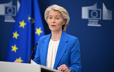 Глава ЕК предложила использовать поражение Орбана