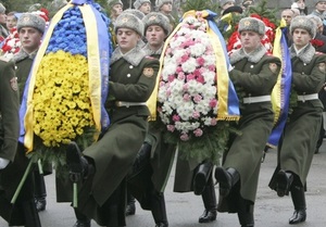 В украинских городах прошли шествия в память о героях Крут